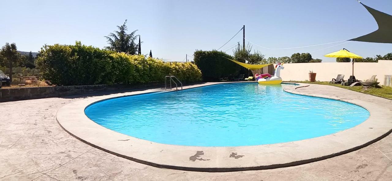 Hotel Font De Lauro Saumane-de-Vaucluse ภายนอก รูปภาพ